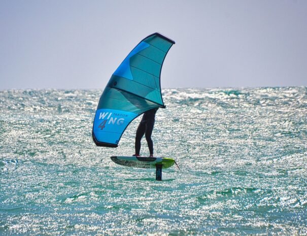 kitesurfing-6293402_1920